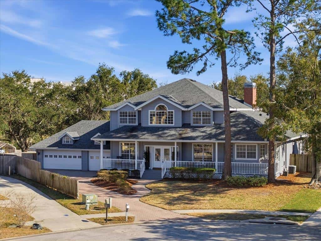 Single Family Residence in CLEARWATER