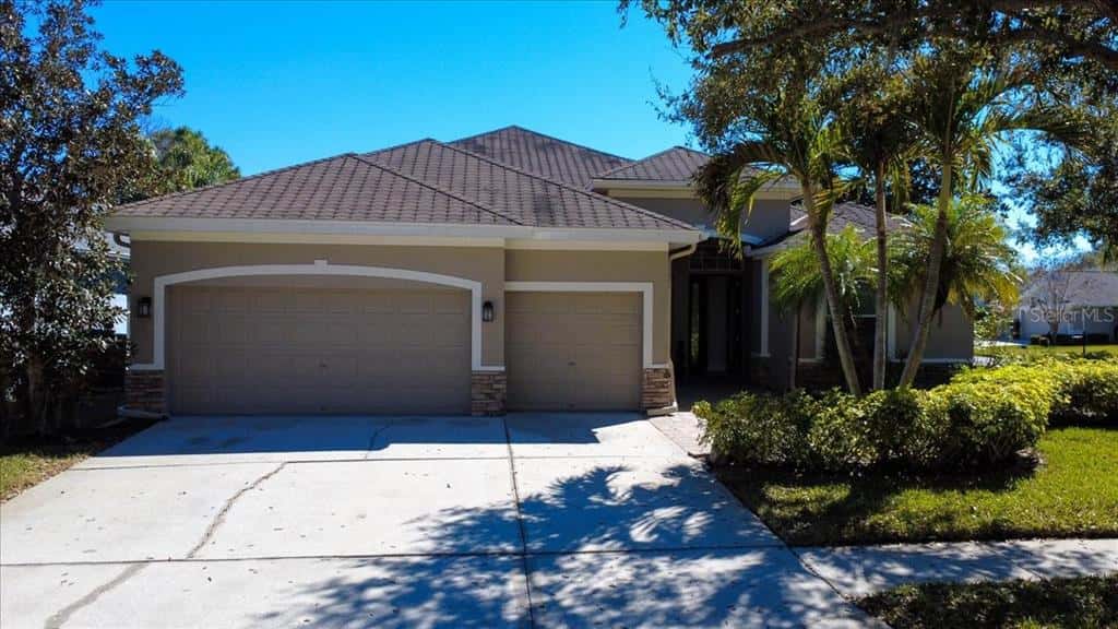 Single Family Residence in TAMPA