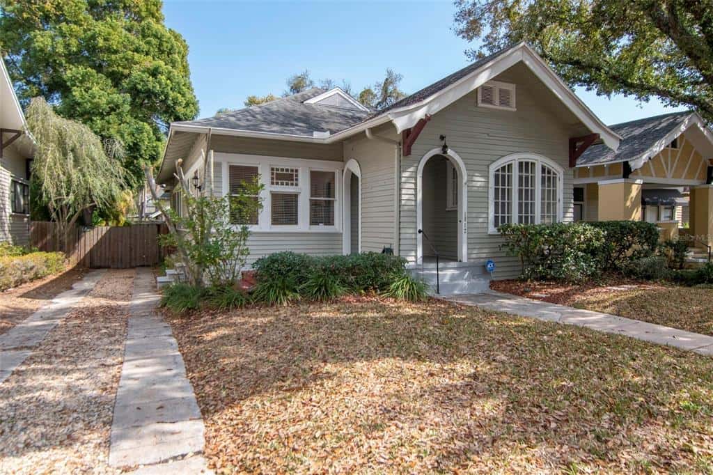 Single Family Residence in TAMPA