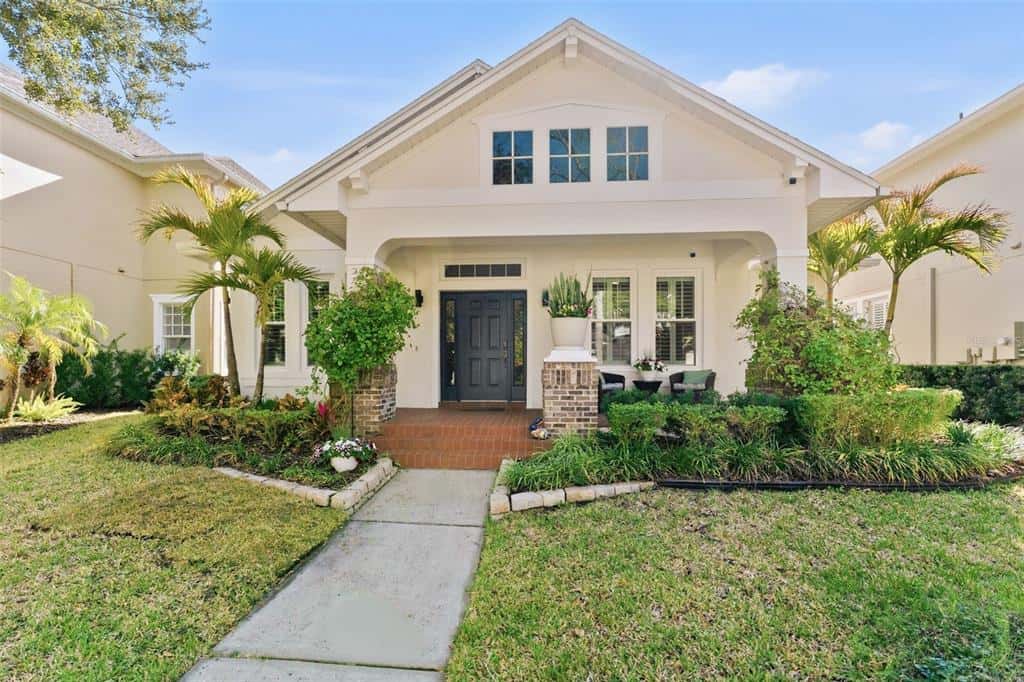 Single Family Residence in TAMPA