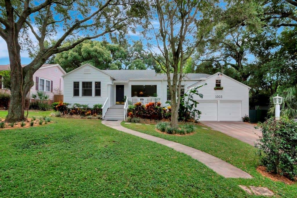 Single Family Residence in TAMPA