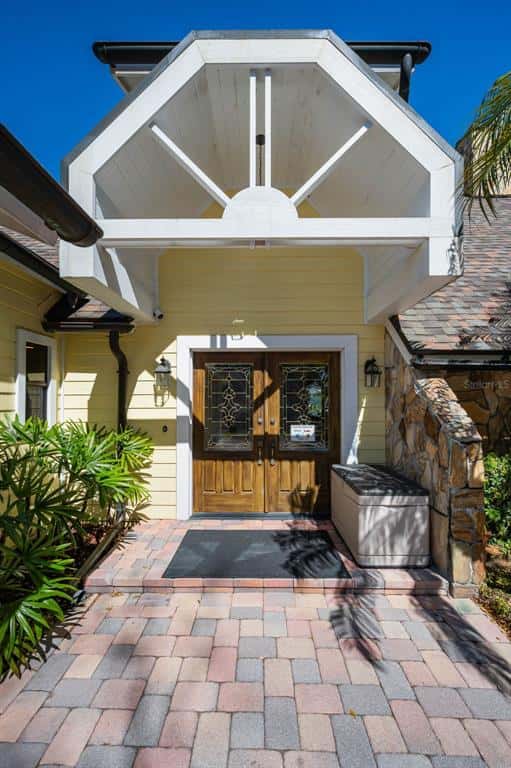 Single Family Residence in CLEARWATER