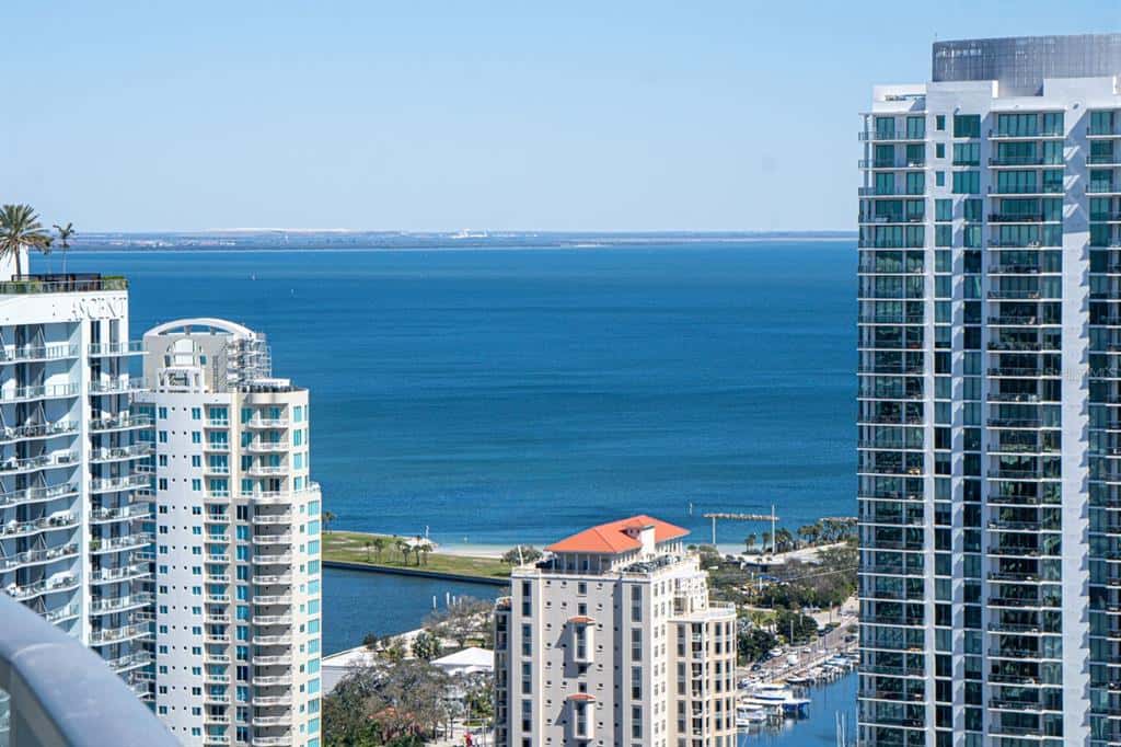 Condominium in ST PETERSBURG