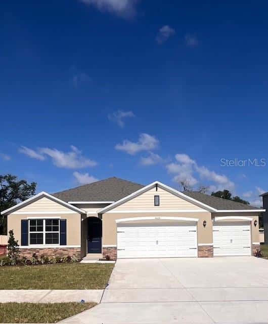 Single Family Residence in SANFORD