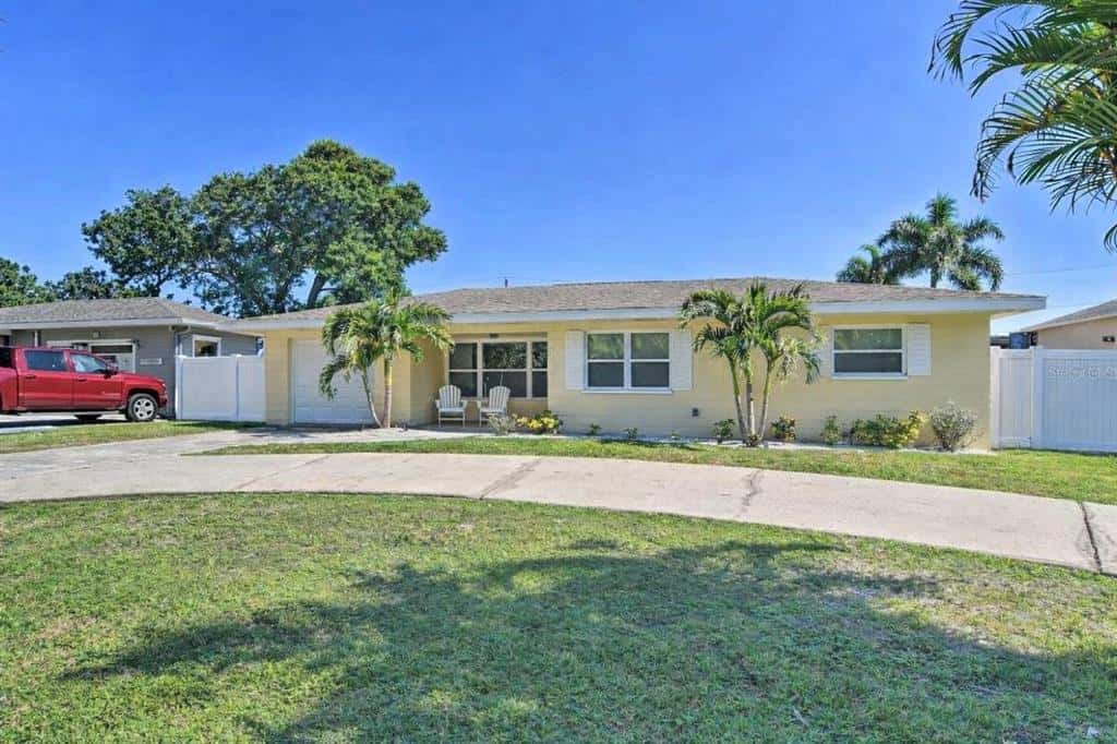 Single Family Residence in SEMINOLE