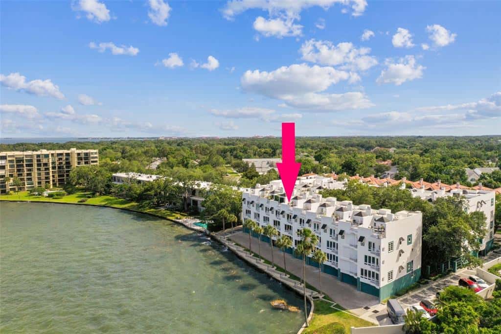Condominium in TAMPA