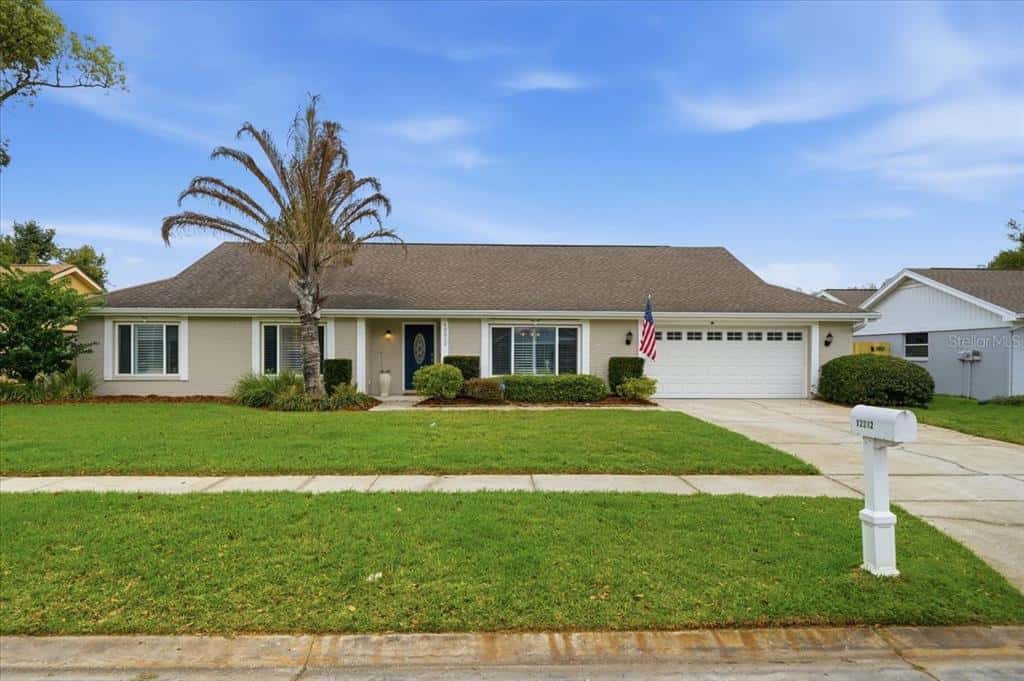 Single Family Residence in TAMPA