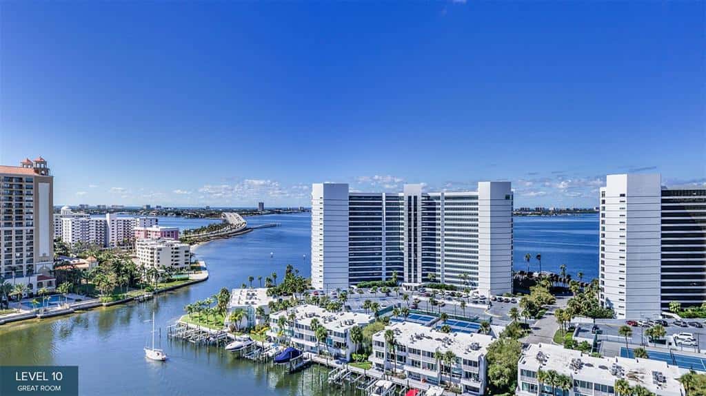 Condominium in SARASOTA