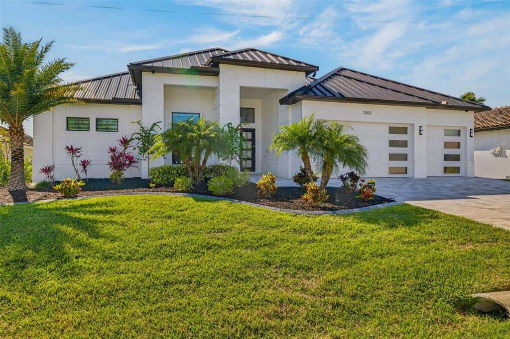 Single Family Residence in CAPE CORAL
