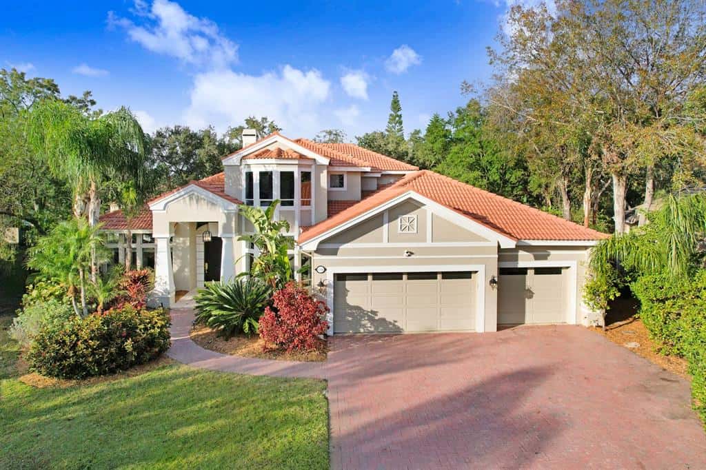 Single Family Residence in OLDSMAR