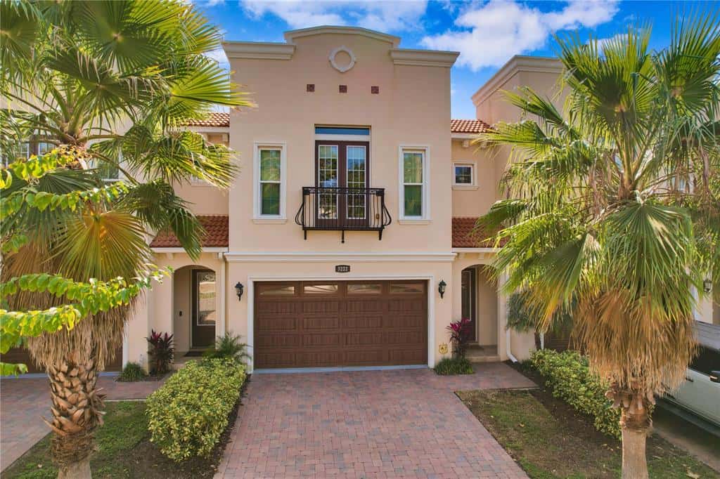 Townhouse in TAMPA