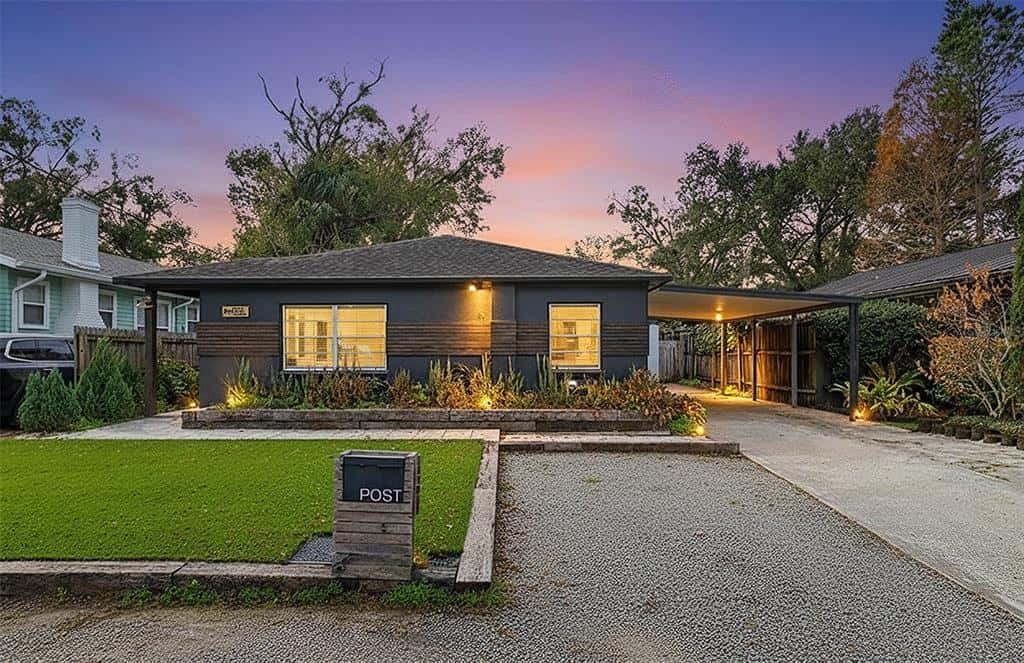 Single Family Residence in TAMPA
