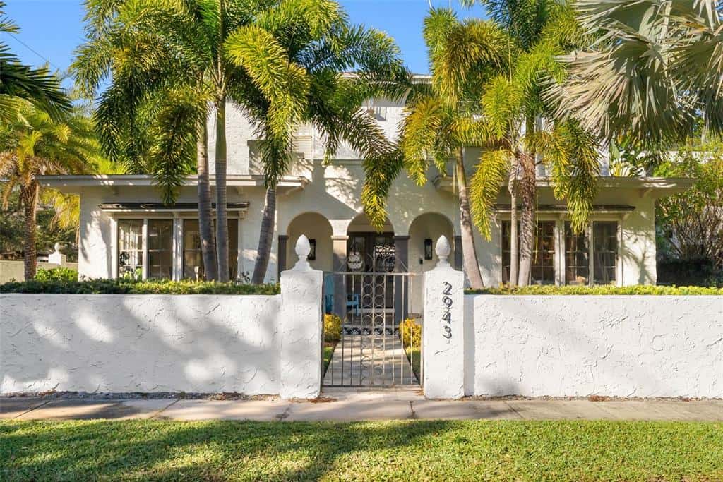 Single Family Residence in TAMPA