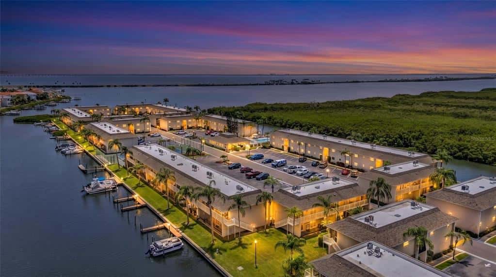 Condominium in TAMPA