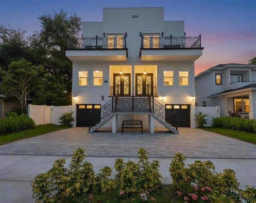 Townhouse in TAMPA