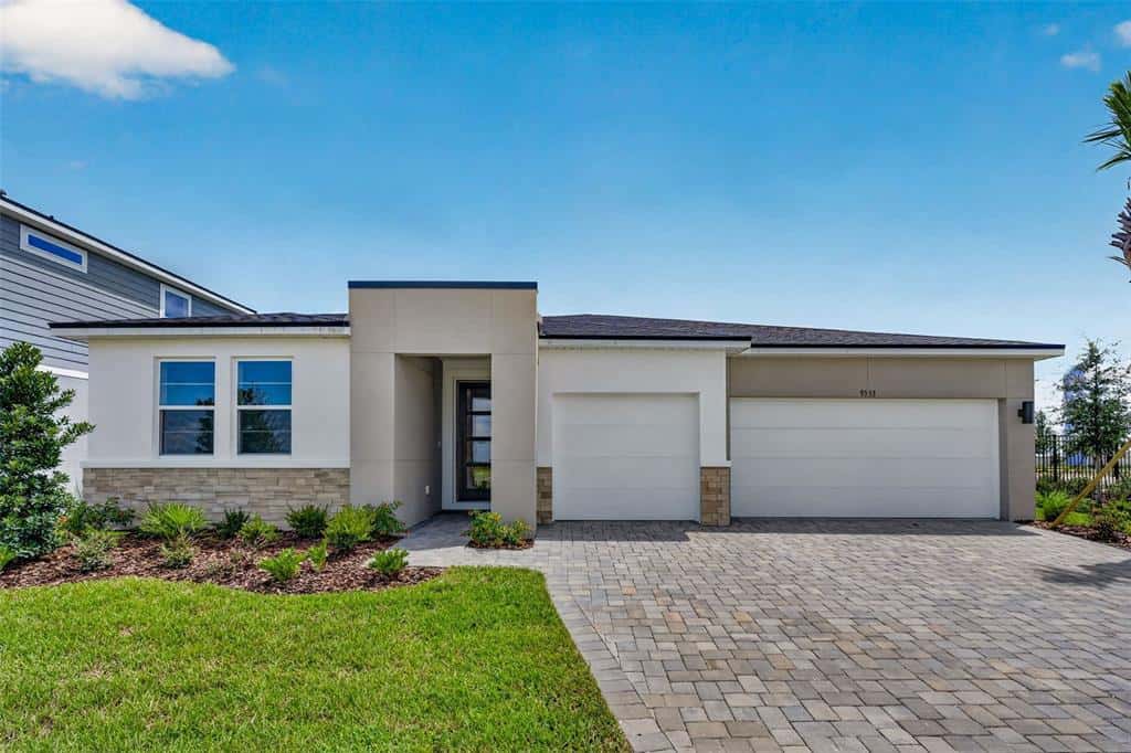 Single Family Residence in DADE CITY
