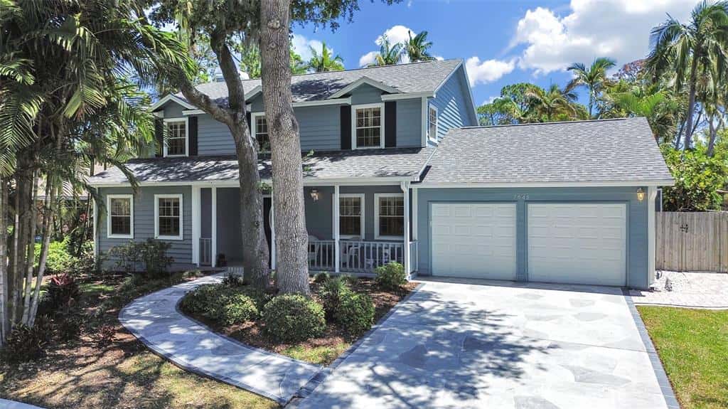Single Family Residence in SEMINOLE