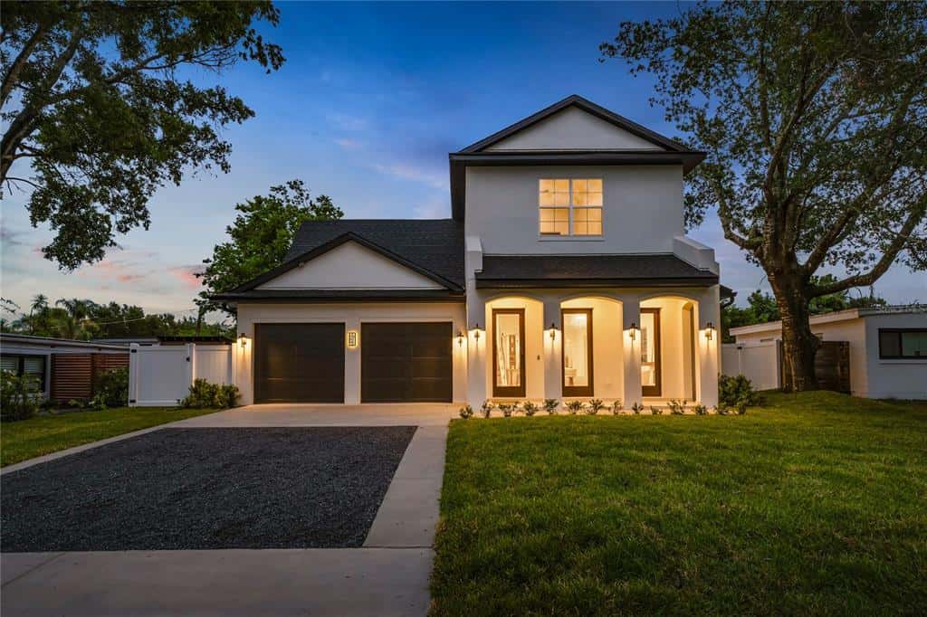 Single Family Residence in WINTER PARK