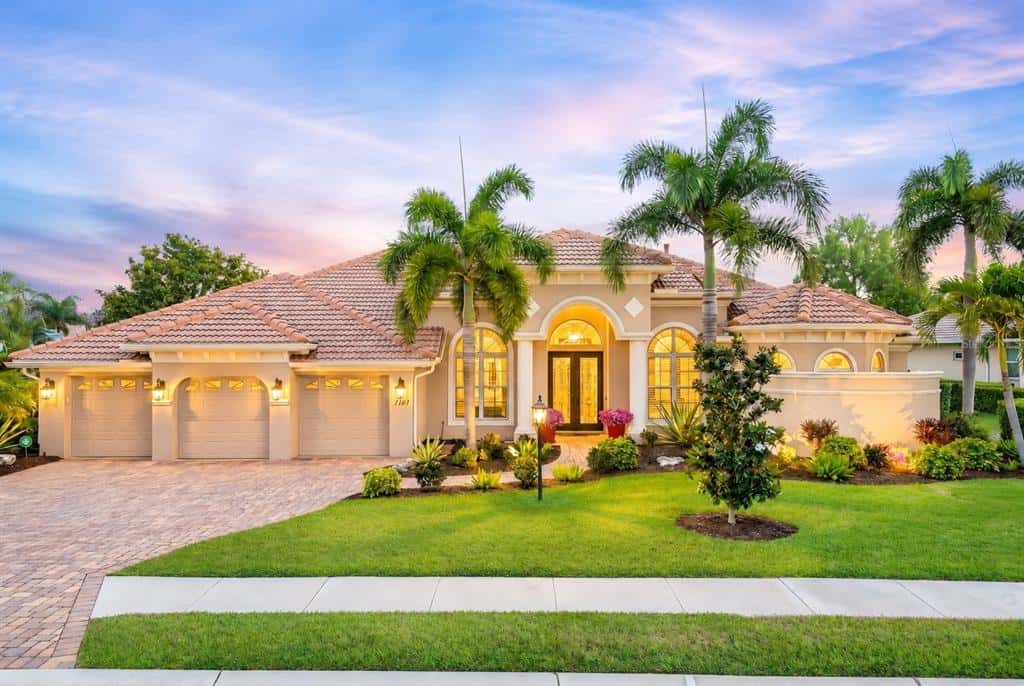Single Family Residence in LAKEWOOD RANCH