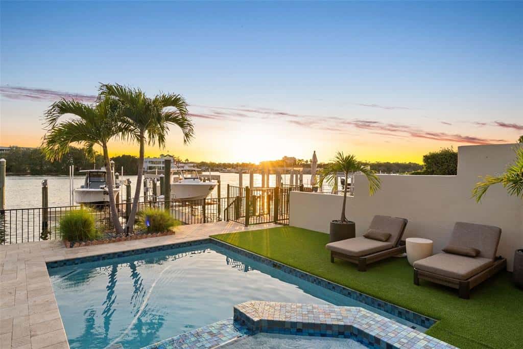 Townhouse in TAMPA