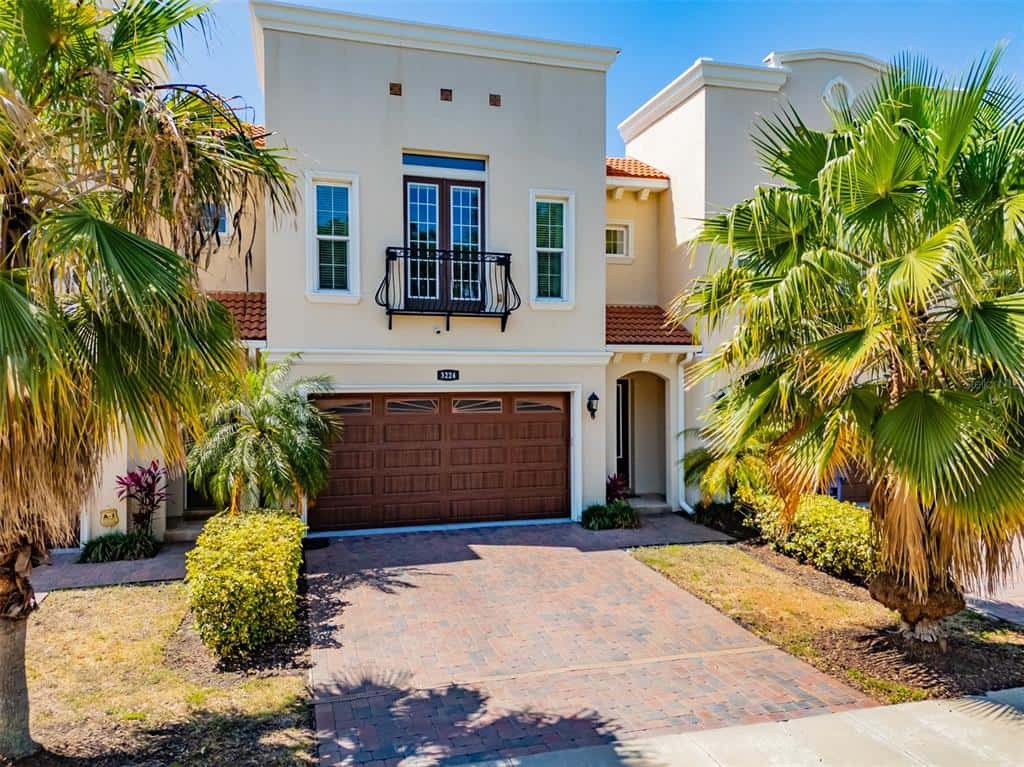 Townhouse in TAMPA