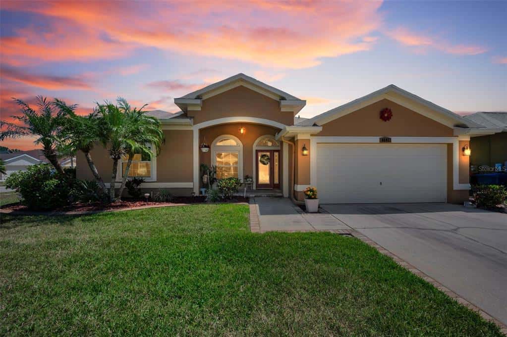 Single Family Residence in LARGO