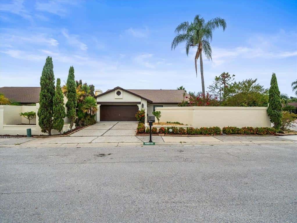 Single Family Residence in TAMPA