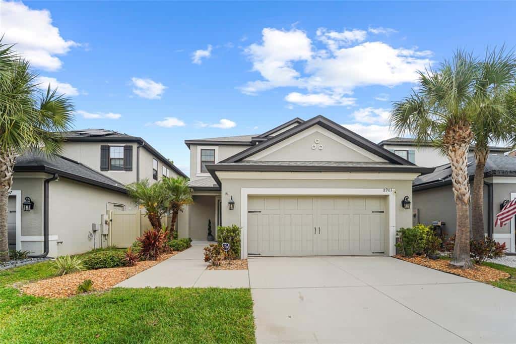 Single Family Residence in SEMINOLE