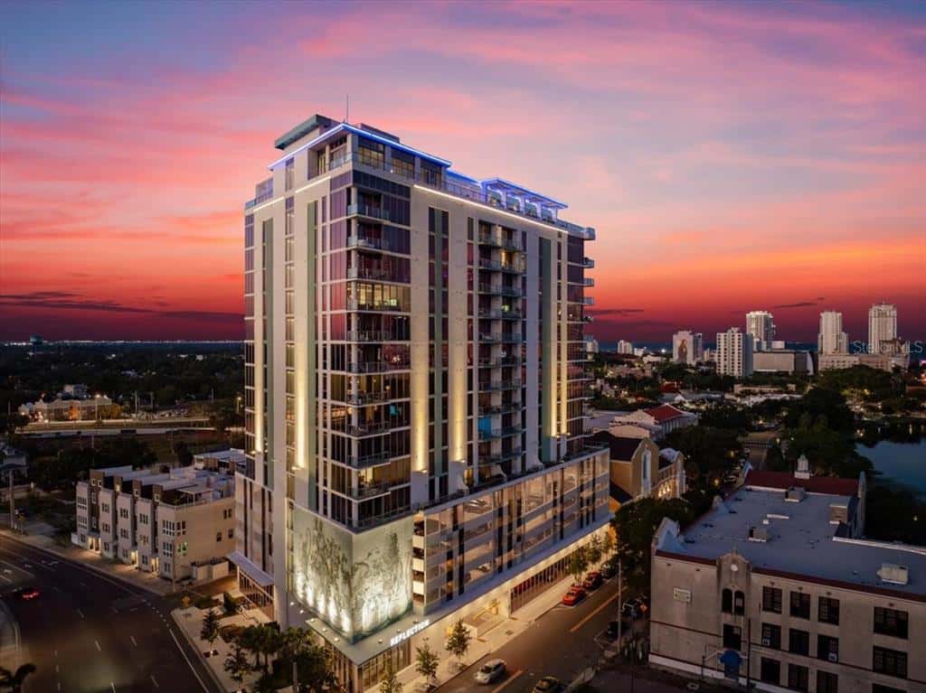 Condominium in ST PETERSBURG