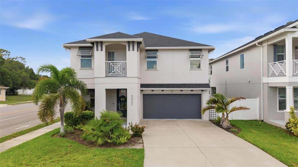 Single Family Residence in TAMPA