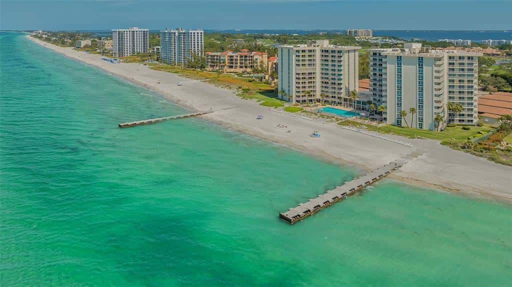 Condominium in LONGBOAT KEY