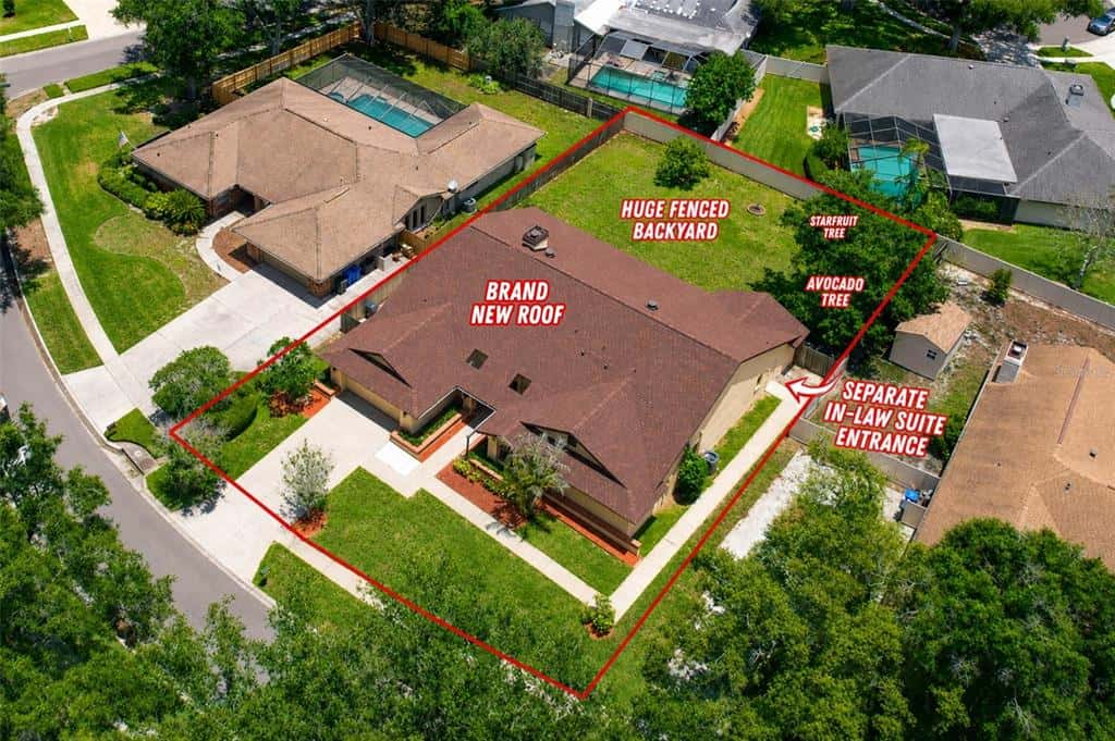 Single Family Residence in TAMPA