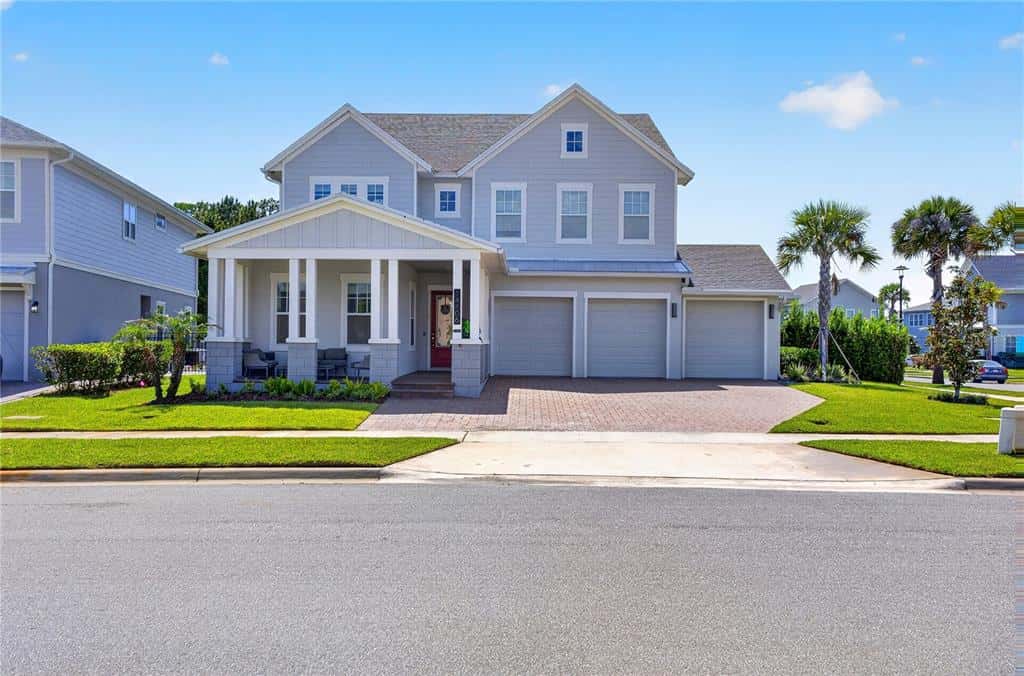 Single Family Residence in ORLANDO