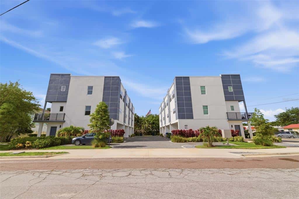 Townhouse in TAMPA