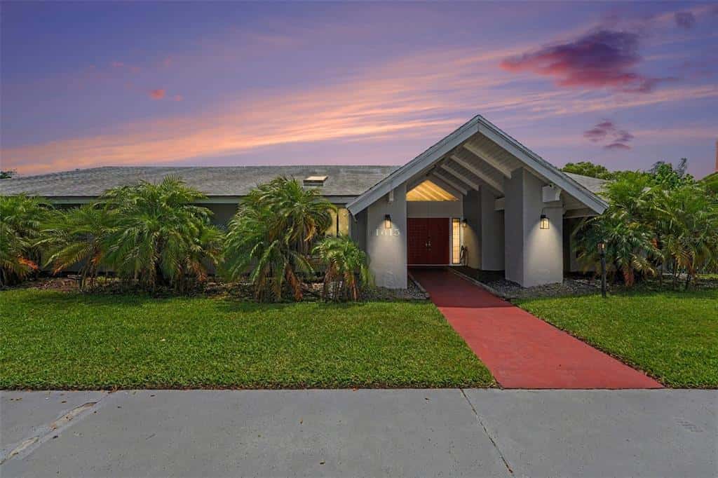 Single Family Residence in CLEARWATER
