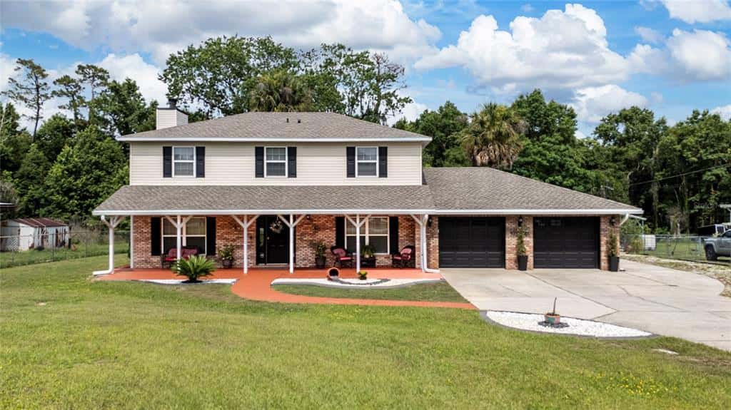 Single Family Residence in ORLANDO