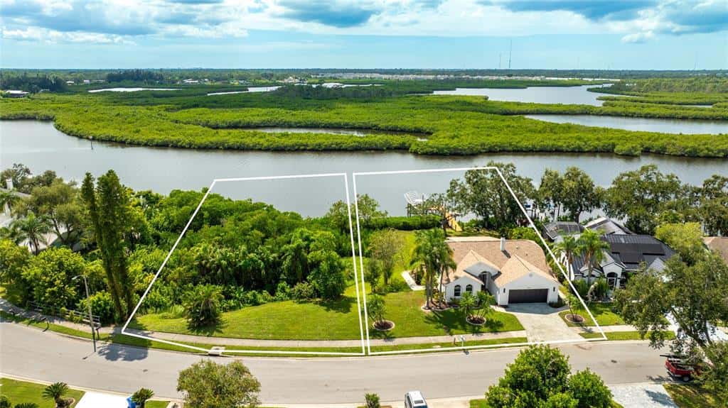 Single Family Residence in BRADENTON