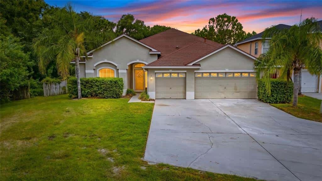 Single Family Residence in TAMPA