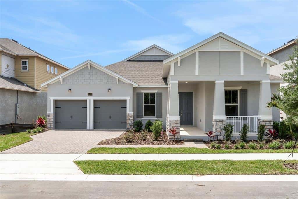 Single Family Residence in WINTER GARDEN