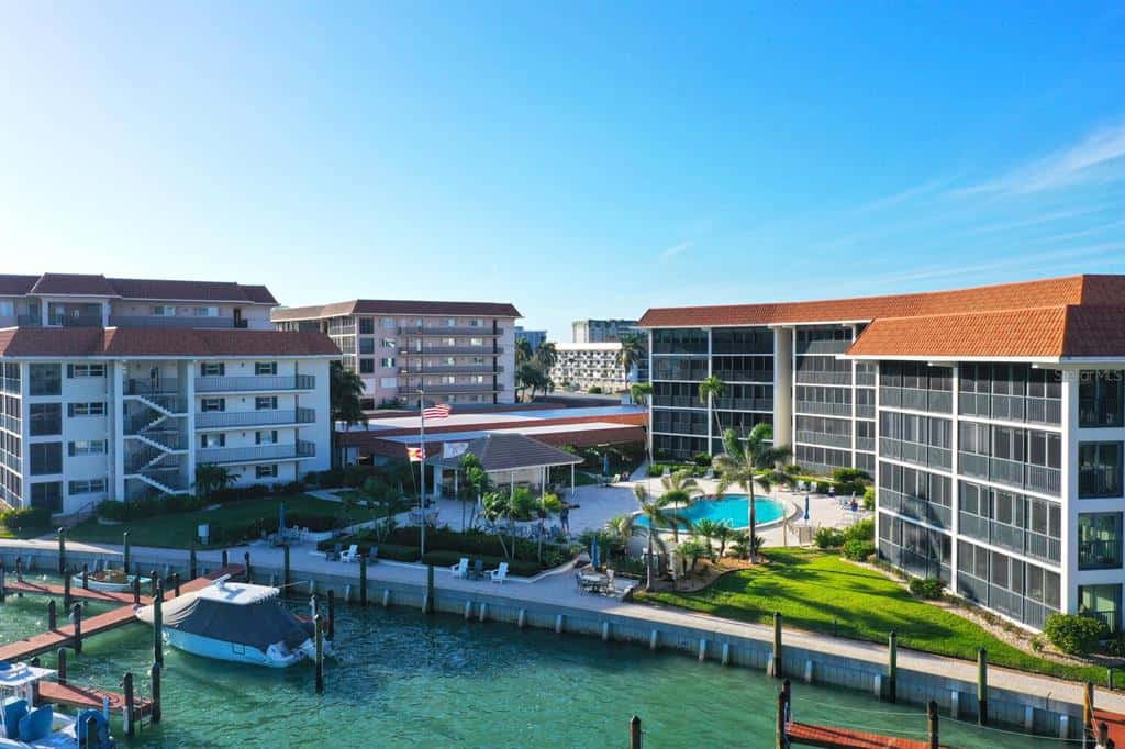 Condominium in NAPLES