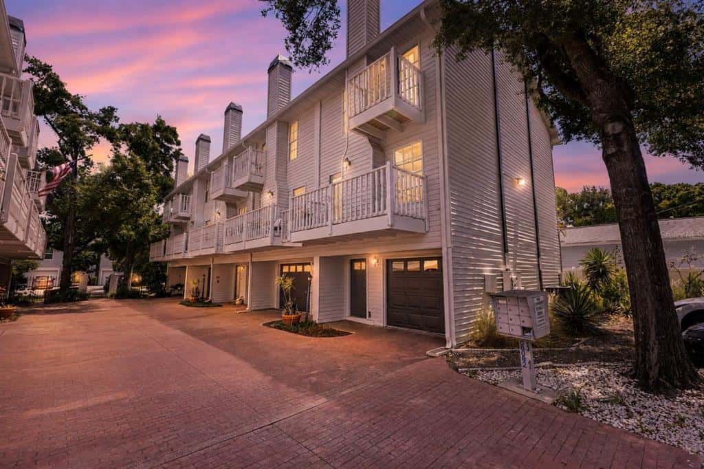 Townhouse in TAMPA