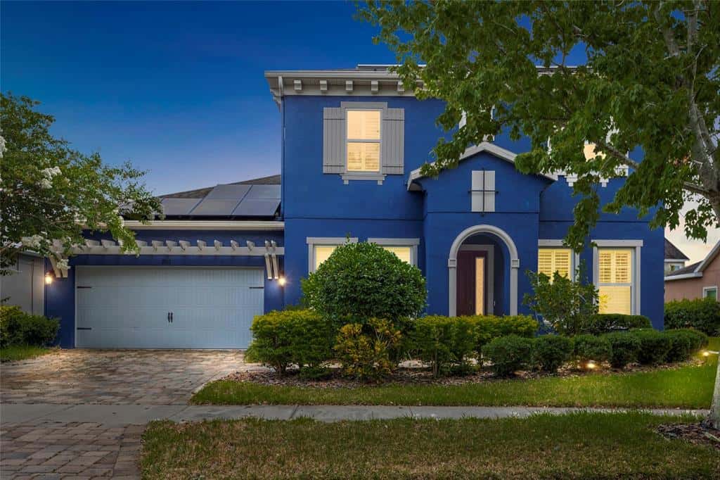 Single Family Residence in APOLLO BEACH