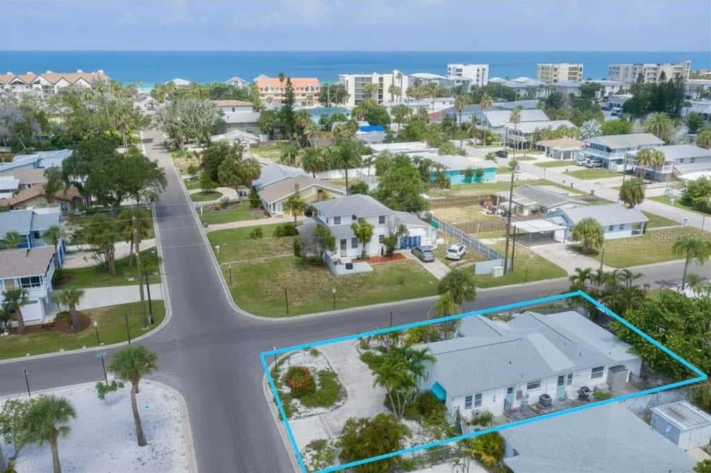 Single Family Residence in INDIAN ROCKS BEACH