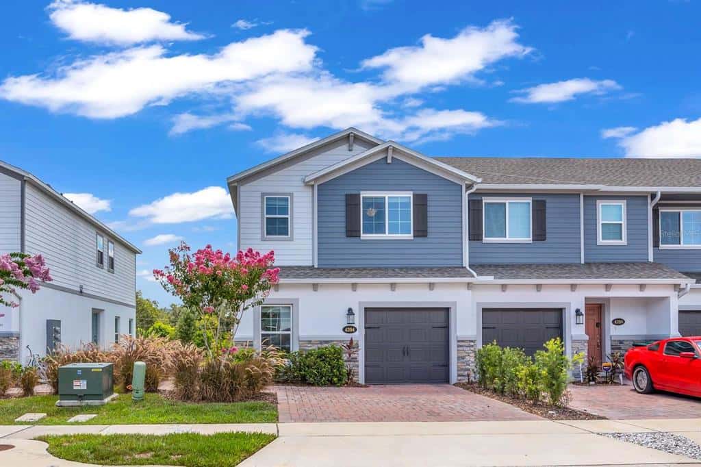Townhouse in ORLANDO