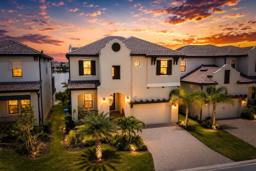 Single Family Residence in RUSKIN