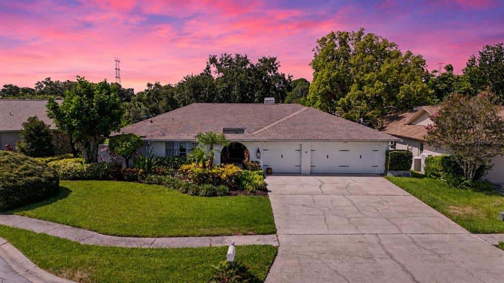 Single Family Residence in CLEARWATER