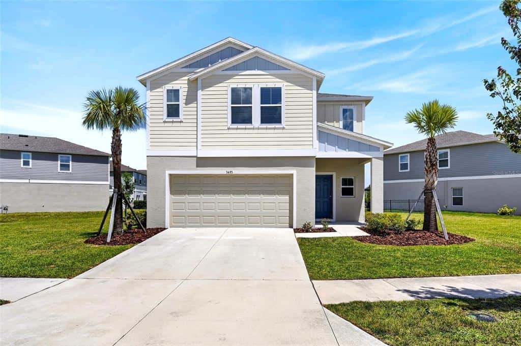 Single Family Residence in APOLLO BEACH