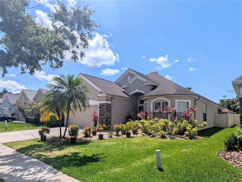 Single Family Residence in TAMPA