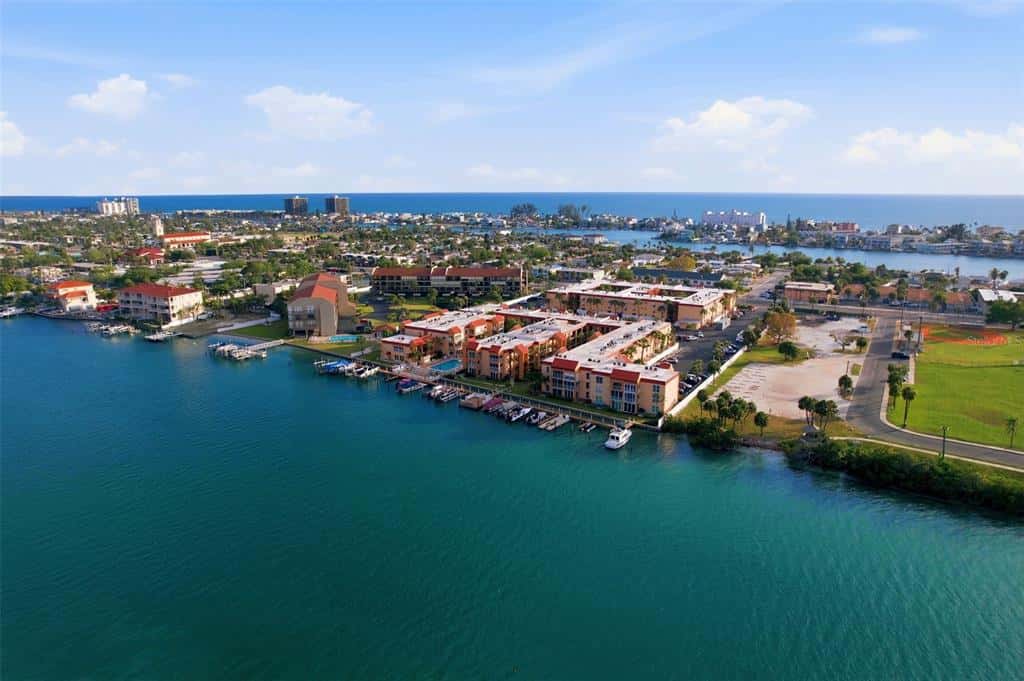 Condominium in ST PETE BEACH