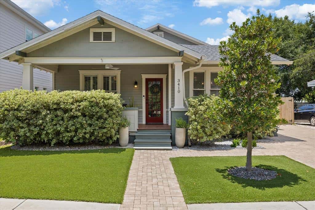 Single Family Residence in TAMPA
